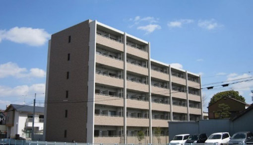 フェリーチェビータ川名
